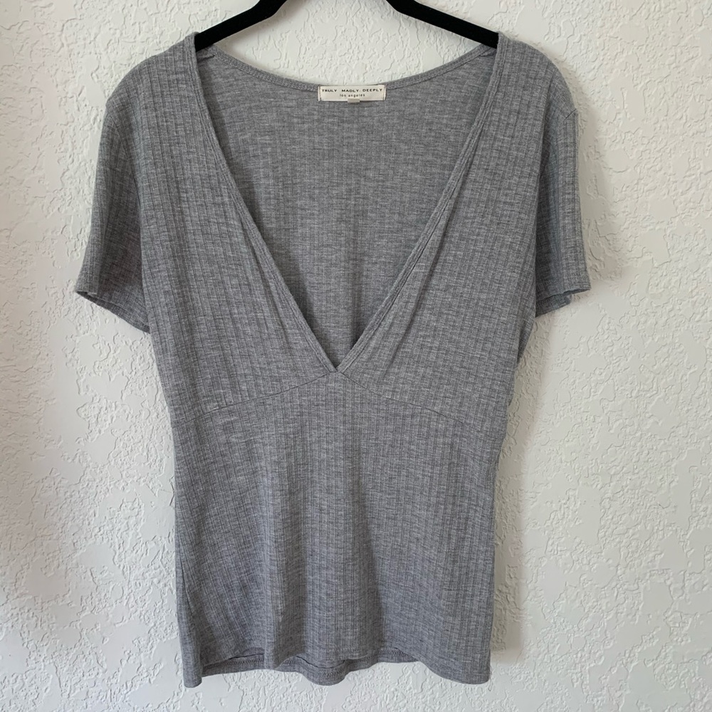 Nordstrom Truly Madly Deeply Grey V-Neck T-Shirt